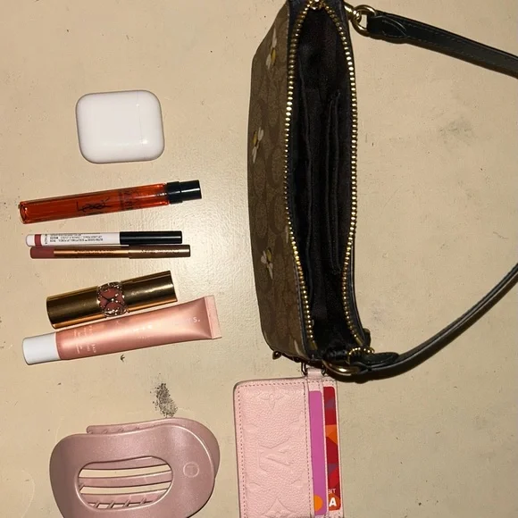 Bee Coach Bag - Picture 8 of 8